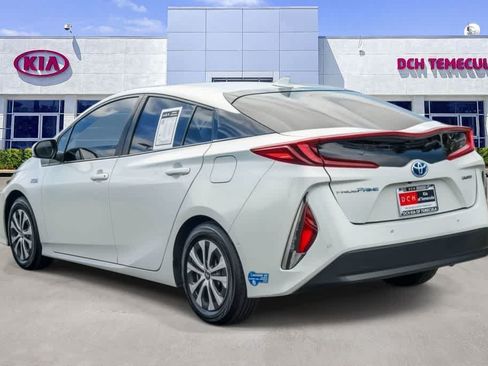 Used 2021 Toyota Prius Prime Limited w/ Carpet Mat Package (TMS) FWD image 6