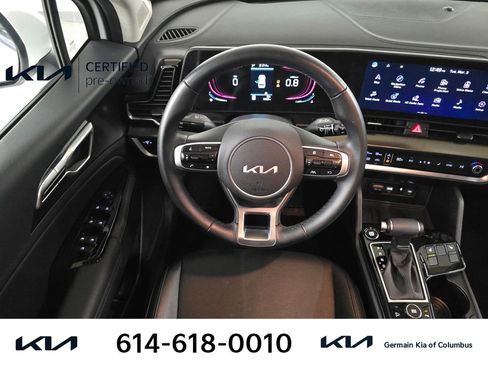Certified 2025 Kia Sportage EX image 17