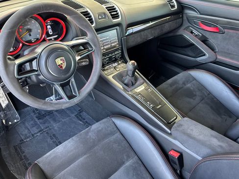 Used 2016 Porsche Cayman GT4 RWD image 4