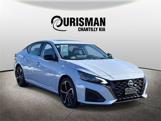 Used 2023 Nissan Altima 2.5 SR w/ SR Premium Package video 1