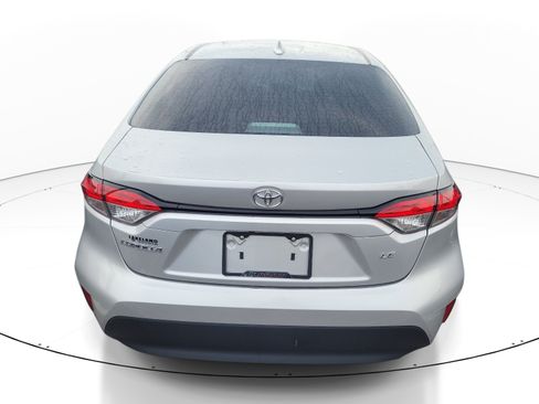 Used 2026 Toyota Corolla LE FWD image 6