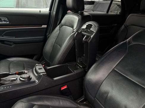 Used 2018 Ford Explorer Limited w/ Equipment Group 301A image 33