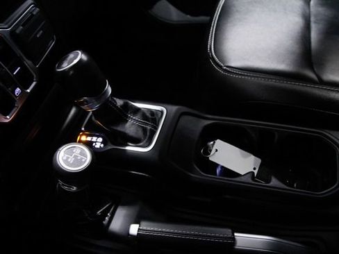 Used 2022 Jeep Wrangler Unlimited Sahara w/ Cold Weather Group image 22