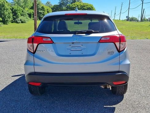 Used 2018 Honda HR-V EX image 5