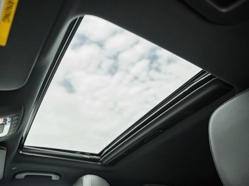 Certified 2024 Mercedes-Benz GLE 450e 4MATIC image 42