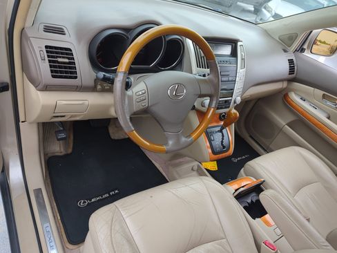 Used 2005 Lexus RX 330 image 6