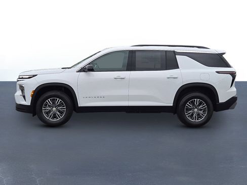 New 2026 Chevrolet Traverse LT image 6
