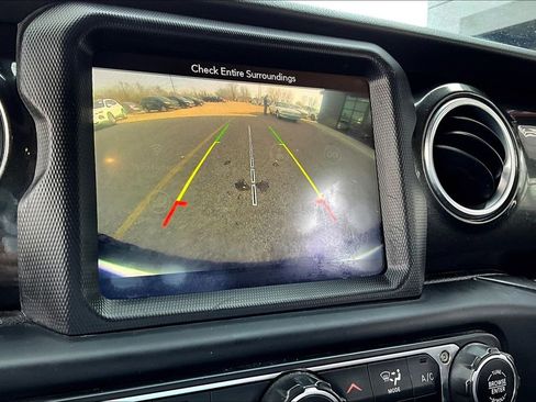 Used 2019 Jeep Wrangler Unlimited Sahara w/ Dual Top Group image 14