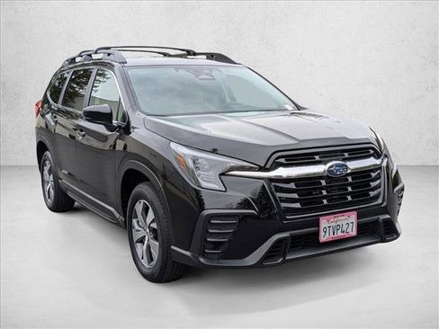 Certified 2025 Subaru Ascent Premium image 3