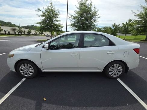 Used 2012 Kia Forte EX FWD image 11