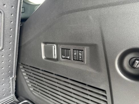 New 2026 Chevrolet Tahoe High Country image 38