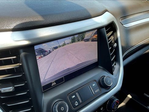 Used 2023 GMC Acadia SLT AWD/4WD image 22