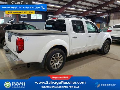 Used 2012 Nissan Frontier SL w/ Moonroof Pkg AWD/4WD image 4
