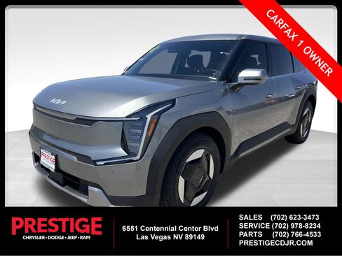 Used 2024 Kia EV9 Light Long Range RWD image 1