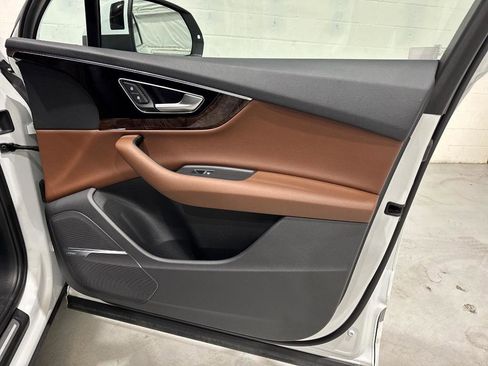 Used 2018 Audi Q7 3.0T Premium Plus w/ Premium Plus Package image 60