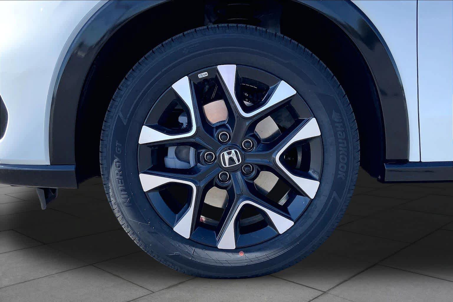 New 2027 Honda HR-V EX-L image 11