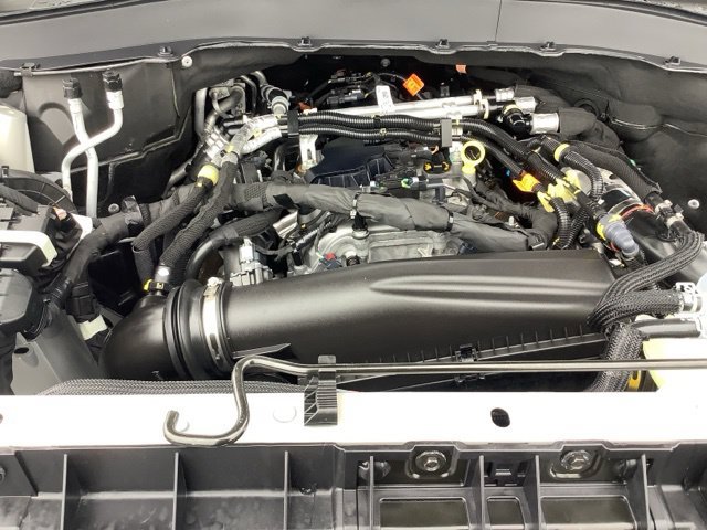 Used 2025 Ford Explorer Active AWD/4WD image 14