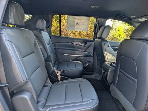 New 2026 Chevrolet Traverse LT w/ Enhanced Driving Package image 16