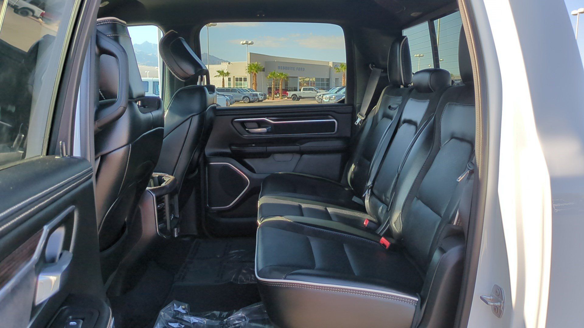 Used 2025 RAM 1500 Laramie w/ Sport Appearance Package AWD/4WD image 27