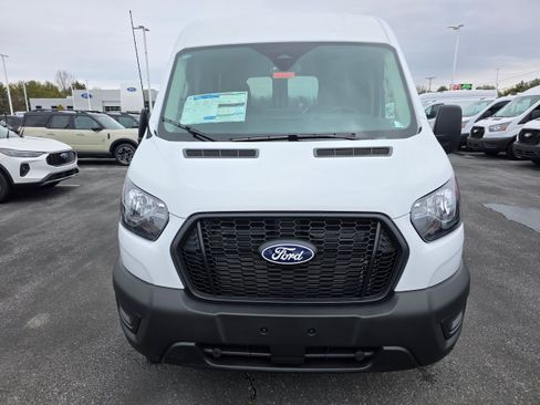 New 2026 Ford Transit 250 148 Medium Roof RWD image 8