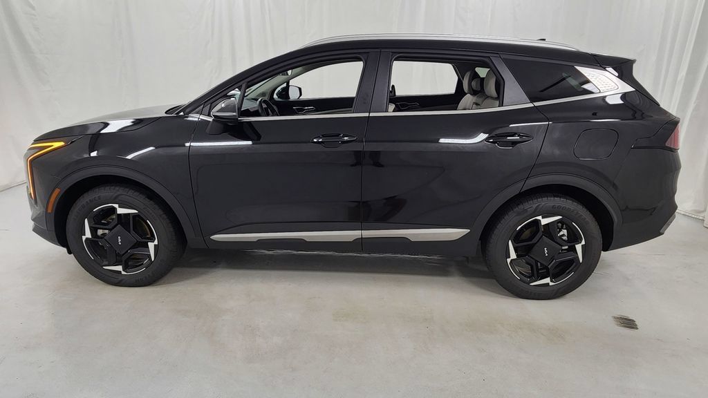 Used 2026 Kia Sportage EX AWD/4WD image 6