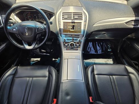 Used 2018 Lincoln MKZ Premiere FWD image 2