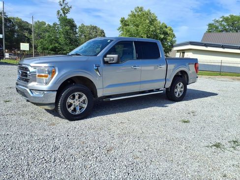 Used 2022 Ford F150 XLT w/ Equipment Group 301A Mid image 2