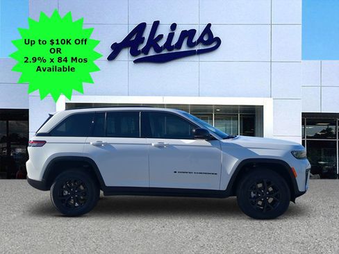 New 2026 Jeep Grand Cherokee Altitude RWD image 1