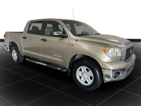 Used 2008 Toyota Tundra 4x4 CrewMax w/ Tow Pkg image 7