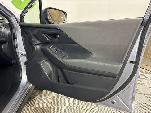 Certified 2025 Subaru Crosstrek 2.0i Premium image 35
