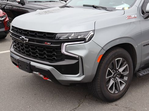 Used 2023 Chevrolet Suburban Z71 w/ Z71 Off-Road Package image 6