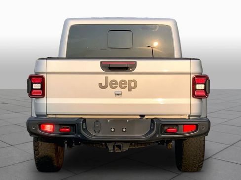 Used 2022 Jeep Gladiator Rubicon w/ LED Lighting Group AWD/4WD image 5
