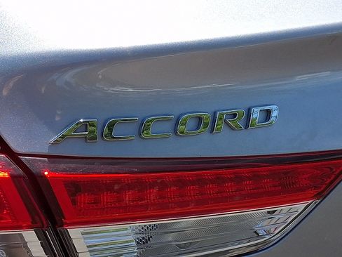 Used 2021 Honda Accord EX-L image 34