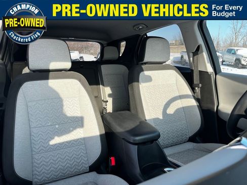 Used 2022 Chevrolet Equinox LT w/ Driver Convenience Package image 41