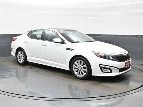 Used 2015 Kia Optima EX w/ EX Premium Package image 8