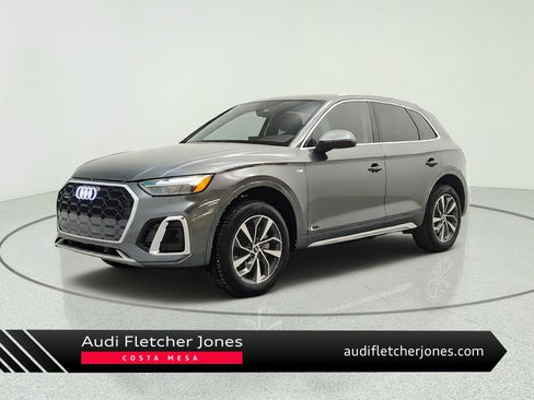 Used 2023 Audi Q5 2.0T Premium w/ Convenience Package AWD/4WD image 1