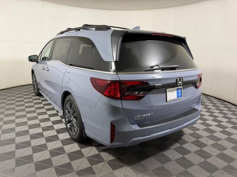 New 2026 Honda Odyssey Touring image 19