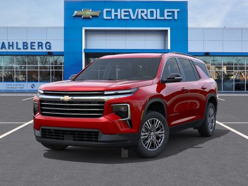 New 2026 Chevrolet Traverse LT w/ Driver Confidence Package FWD image 30