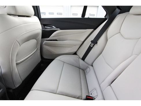 Used 2021 Cadillac CT4 Premium Luxury RWD image 13