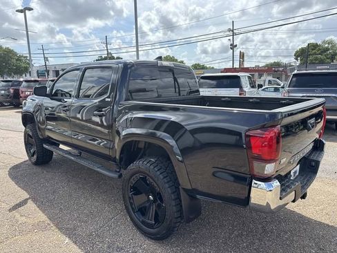 Used 2019 Toyota Tacoma SR5 image 9