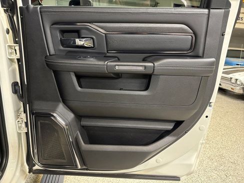 Used 2024 RAM 2500 Limited image 71