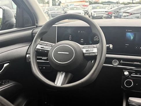 Used 2025 Hyundai Tucson SEL FWD image 38
