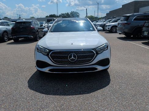 Used 2025 Mercedes-Benz E 450 4MATIC All-Terrain Wagon image 3