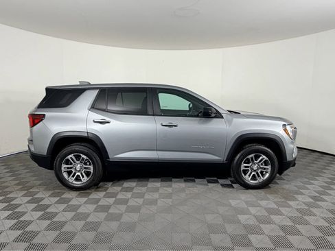 Used 2026 GMC Terrain Elevation image 3