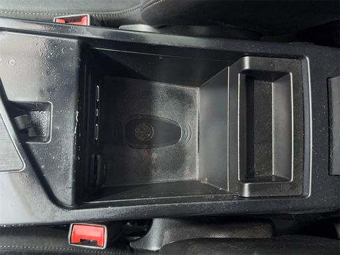 Used 2019 Alfa Romeo Giulia image 30