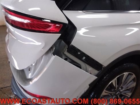 Used 2022 Lincoln Corsair Reserve w/ Equipment Group 201A image 16