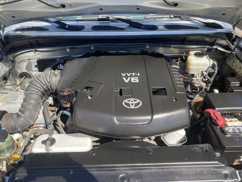 Used 2007 Toyota FJ Cruiser 4WD image 16