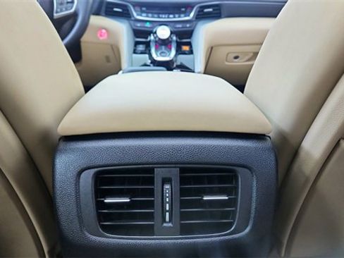 Used 2025 Acura TLX w/ Technology Package image 51