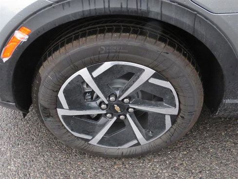 New 2026 Chevrolet Equinox EV LT image 8