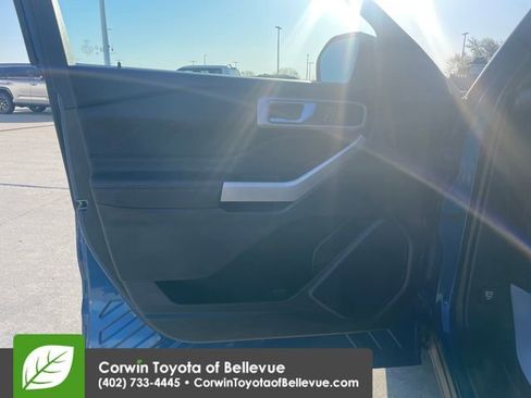 Used 2023 Ford Explorer XLT w/ Equipment Group 202A AWD/4WD image 18